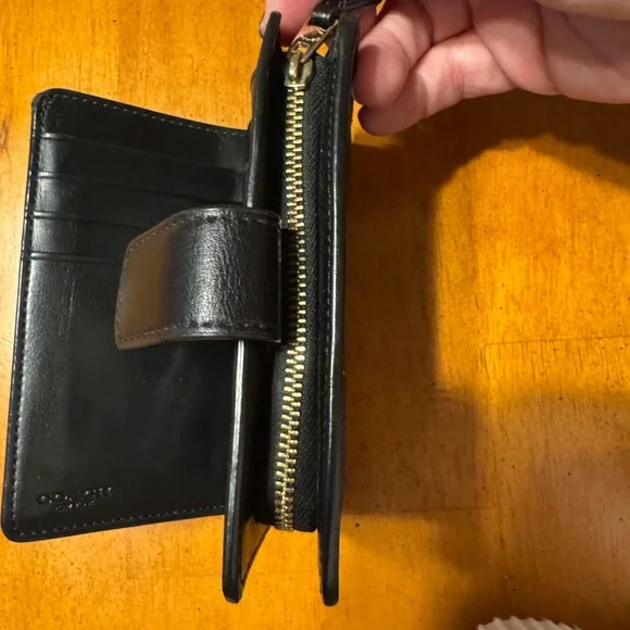 Coach Signature Medium Corner Zip Wallet L-Shaped Zipper Brown Leather pre-owned - Picture 3 of 7